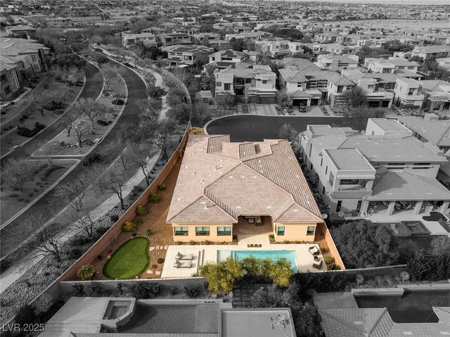 39 CRANBERRY COVE Court, Las Vegas, NV 89135