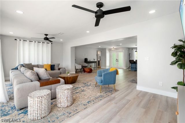 5161 Williams DR, Fort Myers Beach, FL 33931