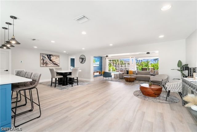5161 Williams DR, Fort Myers Beach, FL 33931