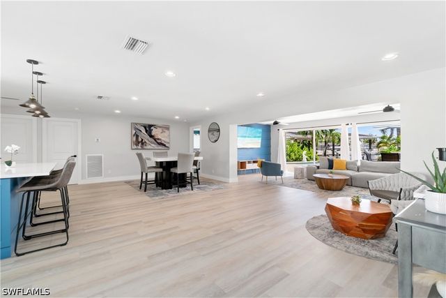5161 Williams DR, Fort Myers Beach, FL 33931