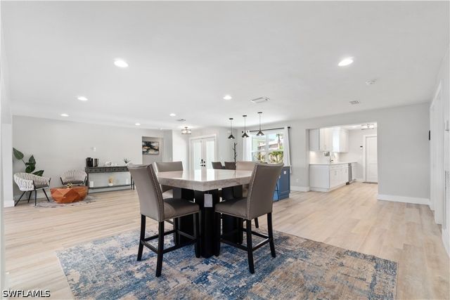 5161 Williams DR, Fort Myers Beach, FL 33931