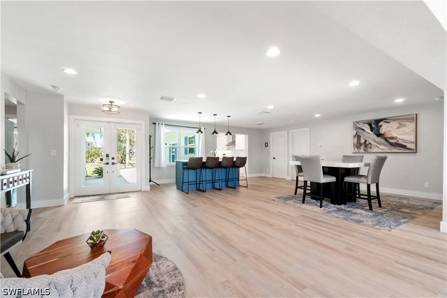 5161 Williams DR, Fort Myers Beach, FL 33931