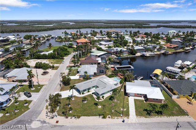 5161 Williams DR, Fort Myers Beach, FL 33931