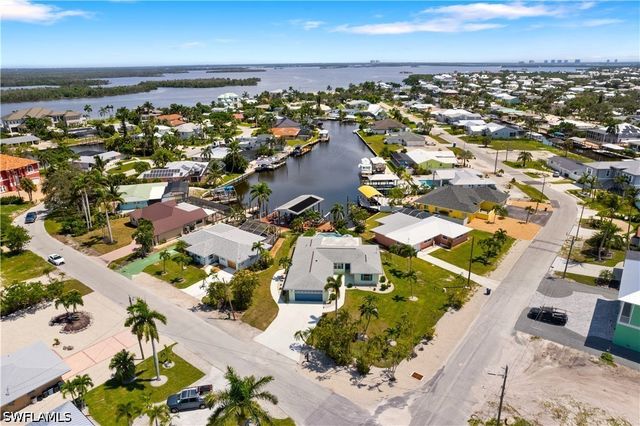5161 Williams DR, Fort Myers Beach, FL 33931