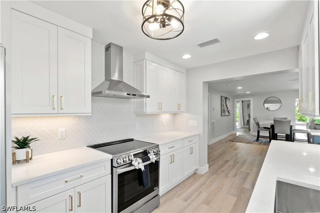 5161 Williams DR, Fort Myers Beach, FL 33931