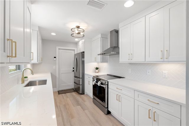5161 Williams DR, Fort Myers Beach, FL 33931