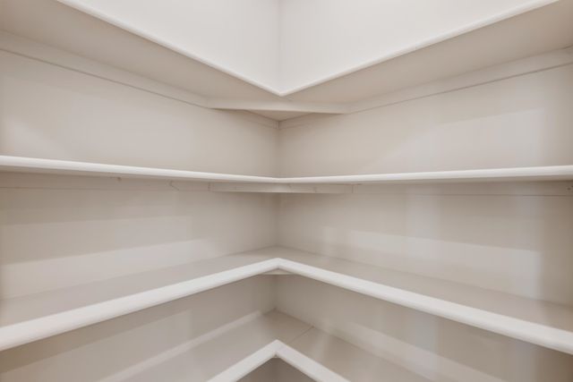 2445 W MacArthur Ct, Wichita, KS 67217