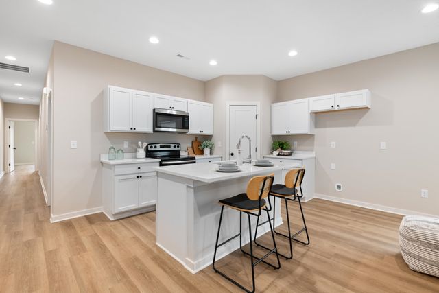 2445 W MacArthur Ct, Wichita, KS 67217