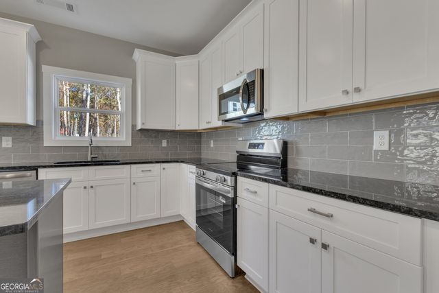 115 Seymour Place, Fayetteville, GA 30214