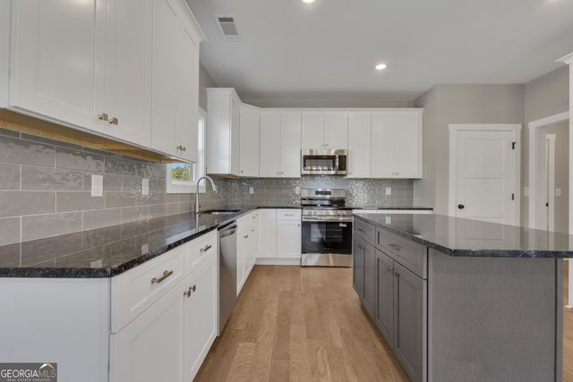 115 Seymour Place, Fayetteville, GA 30214