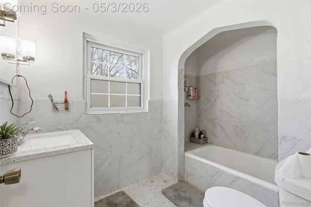 5810 Bishop Street, Detroit, MI 48224