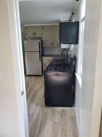 33 St. Elizabeth Street, Bristol, RI 02809