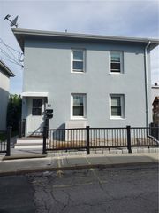 33 St. Elizabeth Street, Bristol, RI 02809