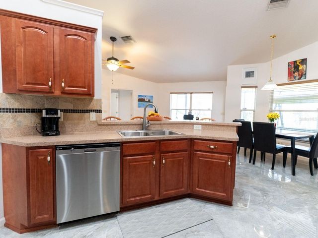 8601 SW 136TH STREET, Ocala, FL 34473