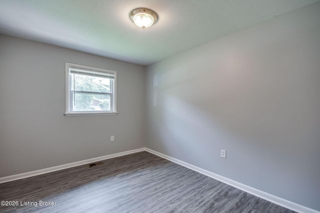 7120 Denver Ln, Louisville, KY 40258