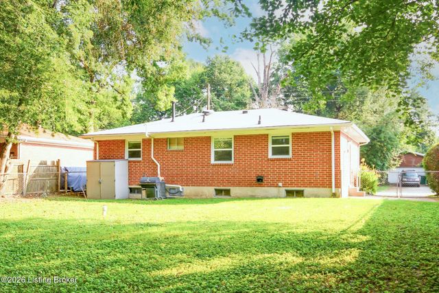 7120 Denver Ln, Louisville, KY 40258