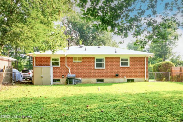 7120 Denver Ln, Louisville, KY 40258