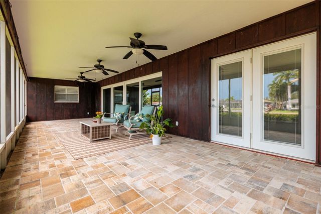 165 97TH AVENUE NE, St Petersburg, FL 33702