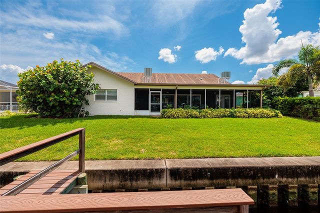 165 97TH AVENUE NE, St Petersburg, FL 33702