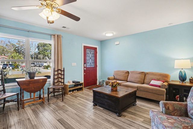 107 Spanish Oak Dr., Surfside Beach, SC 29575