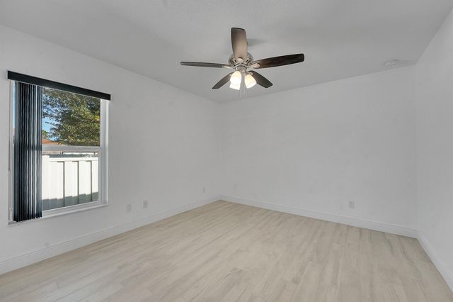 226 SW Starfish Avenue, Port St Lucie, FL 34984