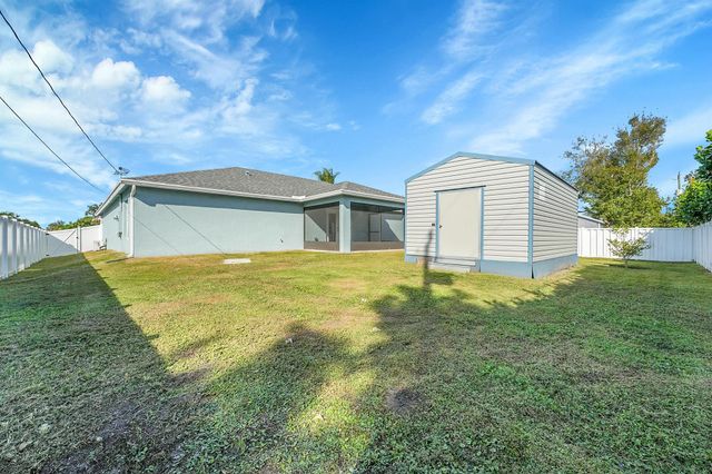 226 SW Starfish Avenue, Port St Lucie, FL 34984
