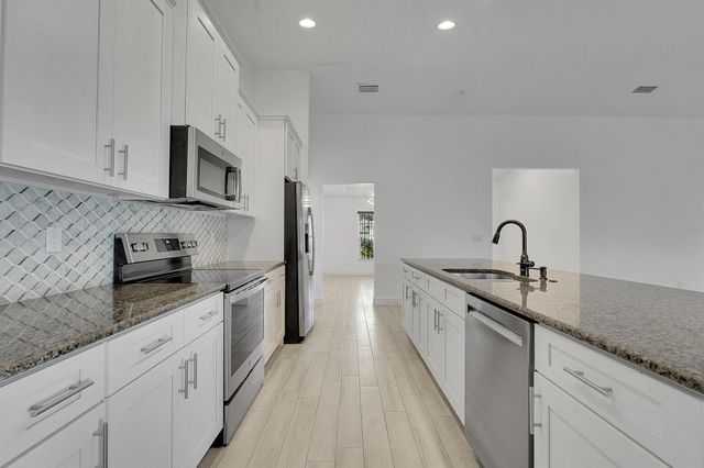 226 SW Starfish Avenue, Port St Lucie, FL 34984