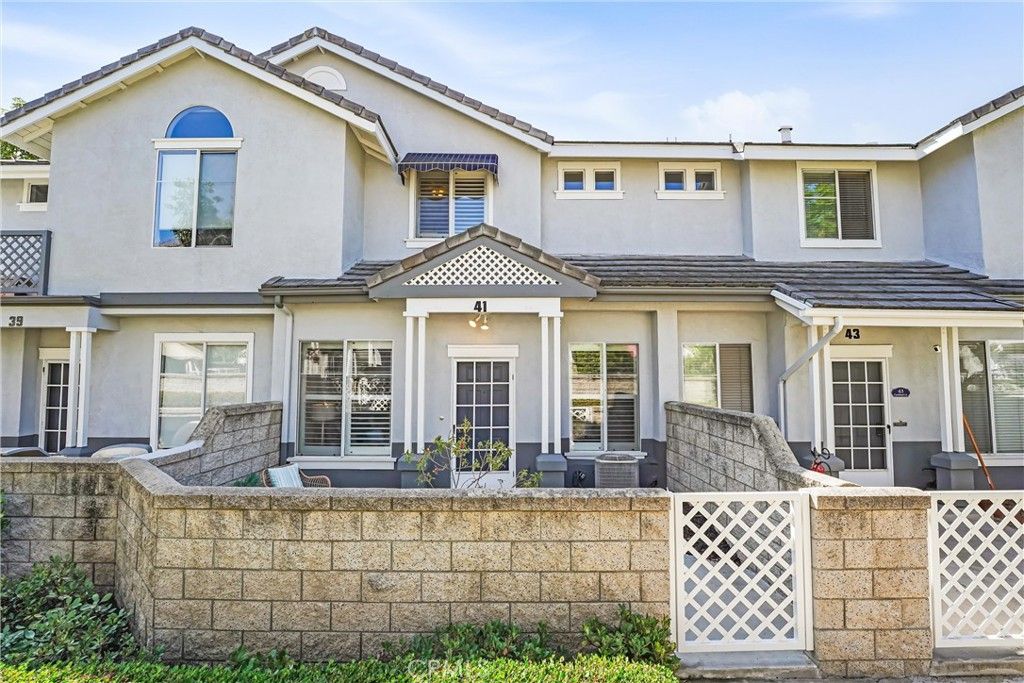 Image 2 of property listing at 41 Carlsbad Lane, Aliso Viejo, CA 92656