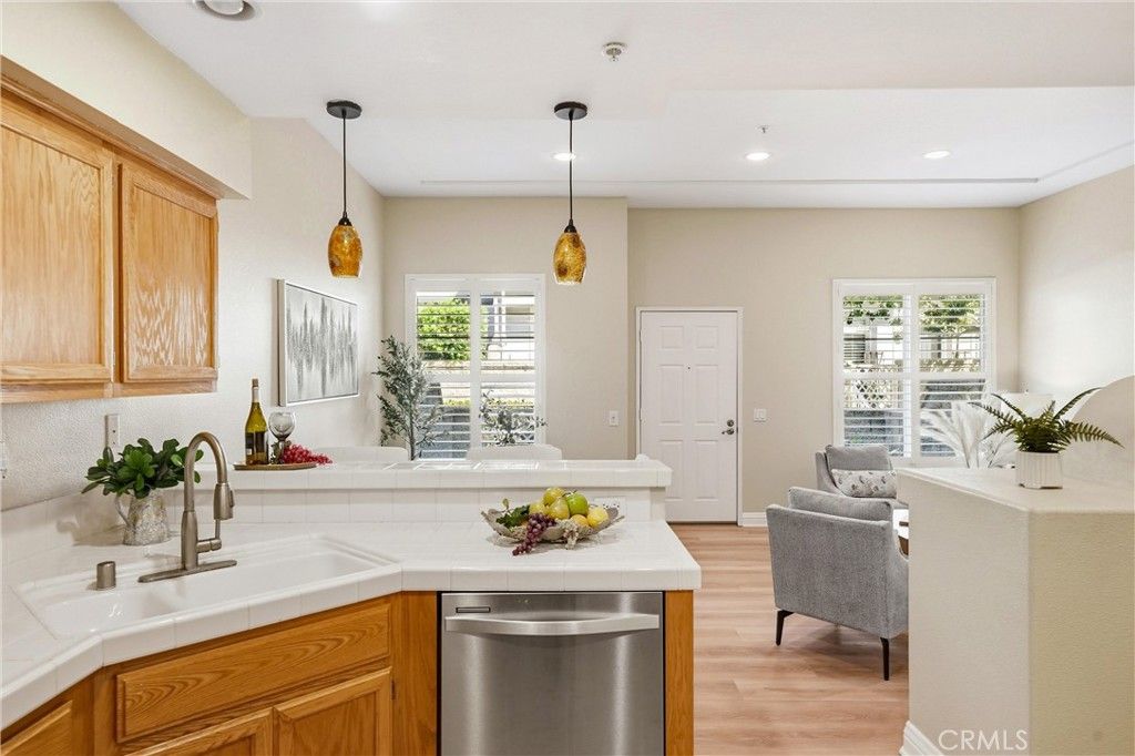 Image 20 of property listing at 41 Carlsbad Lane, Aliso Viejo, CA 92656