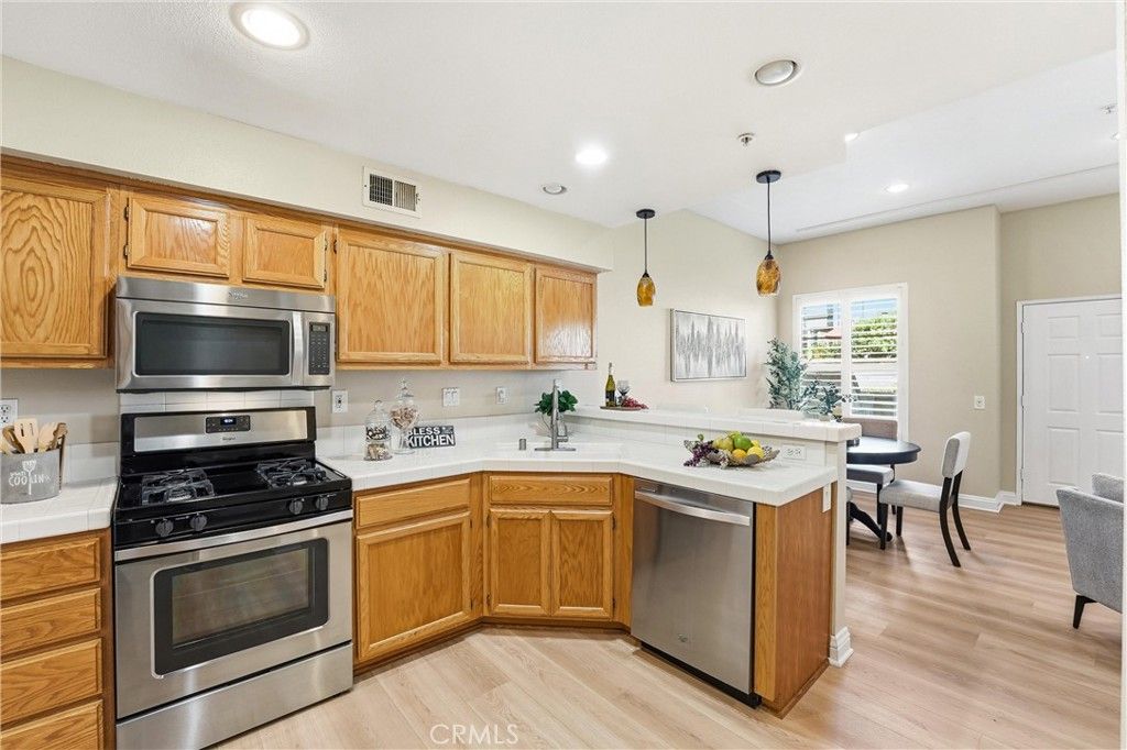 Image 21 of property listing at 41 Carlsbad Lane, Aliso Viejo, CA 92656