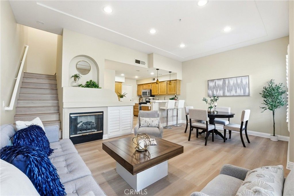 Image 9 of property listing at 41 Carlsbad Lane, Aliso Viejo, CA 92656