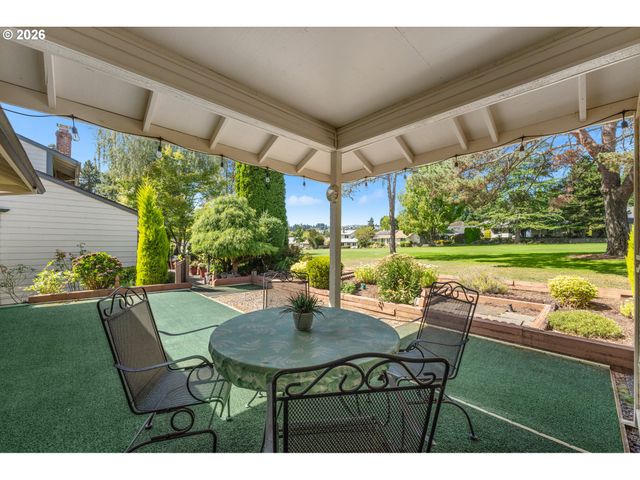 15655 Sw OLD ORCHARD Pl, Tigard, OR 97224