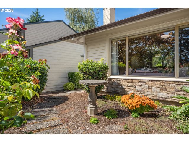 15655 Sw OLD ORCHARD Pl, Tigard, OR 97224