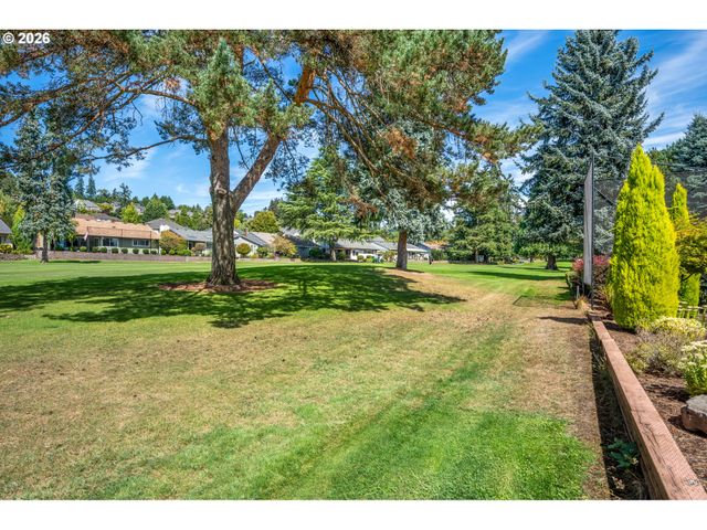 15655 Sw OLD ORCHARD Pl, Tigard, OR 97224