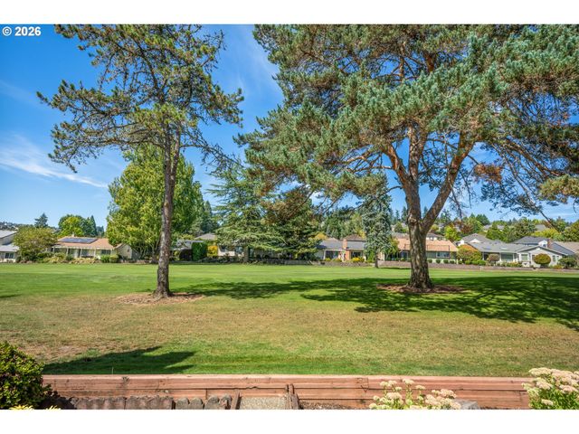 15655 Sw OLD ORCHARD Pl, Tigard, OR 97224