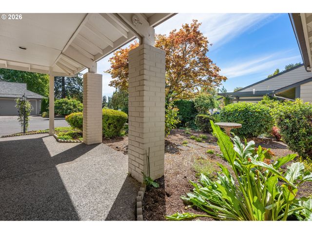15655 Sw OLD ORCHARD Pl, Tigard, OR 97224