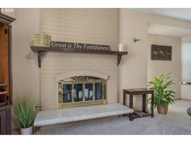15655 Sw OLD ORCHARD Pl, Tigard, OR 97224