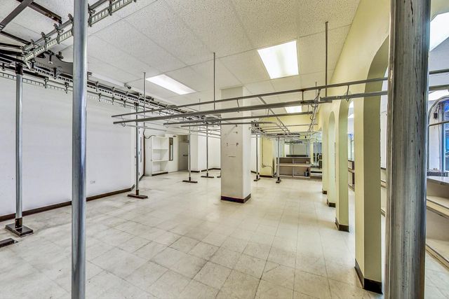 871 N Larrabee Street, Chicago, IL 60610