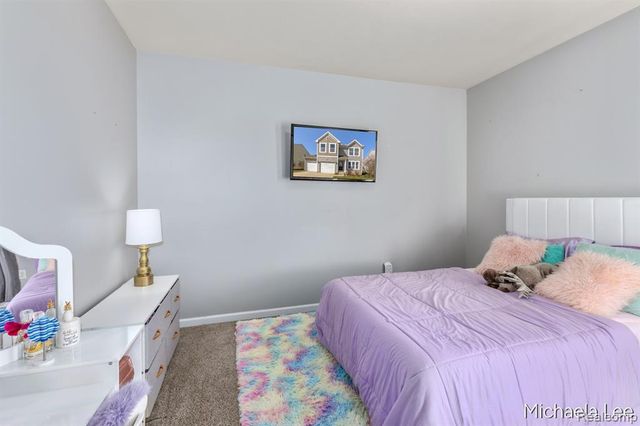 607 Nantucket Drive, Lansing, MI 48906