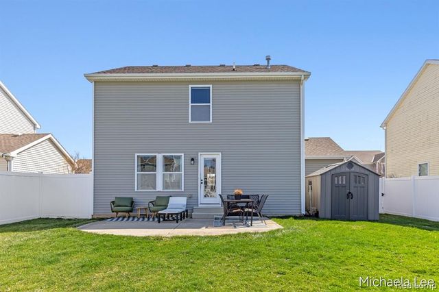 607 Nantucket Drive, Lansing, MI 48906