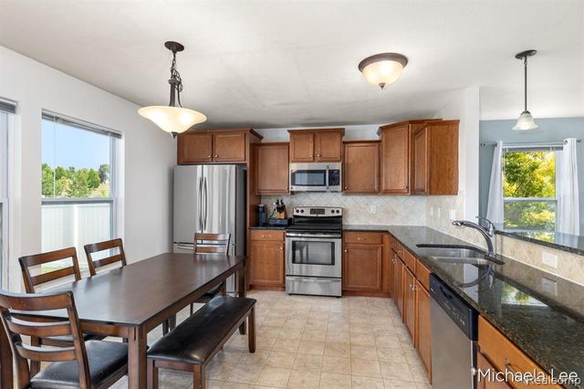 607 Nantucket Drive, Lansing, MI 48906