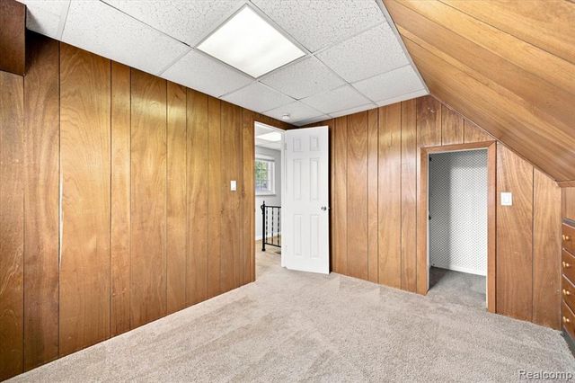 20691 Wedgewood Drive, Grosse Pointe, MI 48236