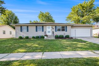 1660 Cardinal Lane, Lowell, IN 46356