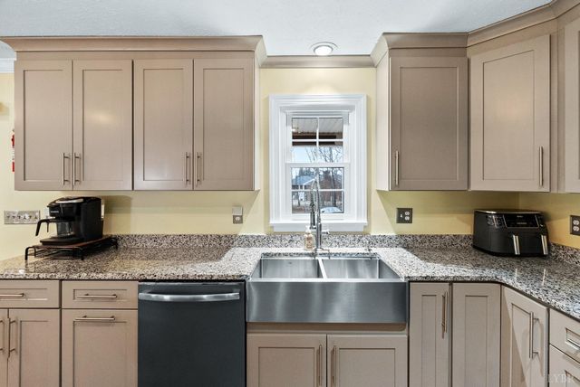 112 Hickory Way, Madison Heights, VA 24572