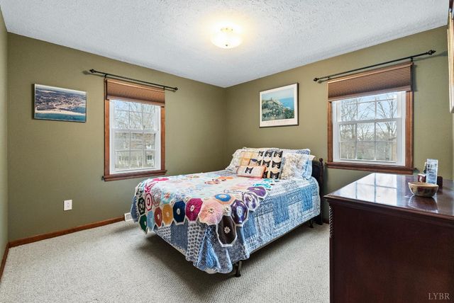 112 Hickory Way, Madison Heights, VA 24572