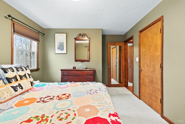 112 Hickory Way, Madison Heights, VA 24572