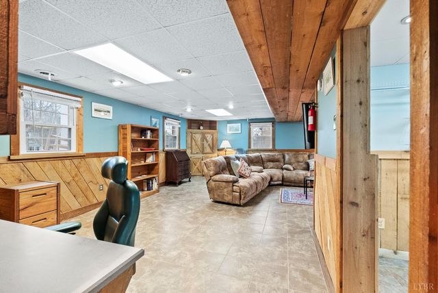 112 Hickory Way, Madison Heights, VA 24572