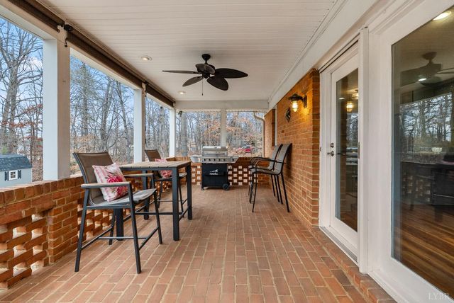 112 Hickory Way, Madison Heights, VA 24572