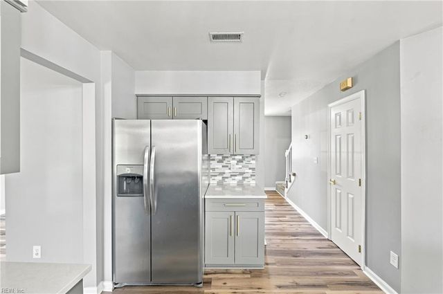 52 Locksley DR, Hampton, VA 23666