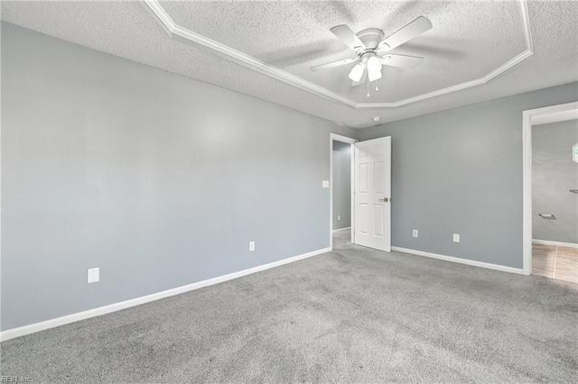 52 Locksley DR, Hampton, VA 23666